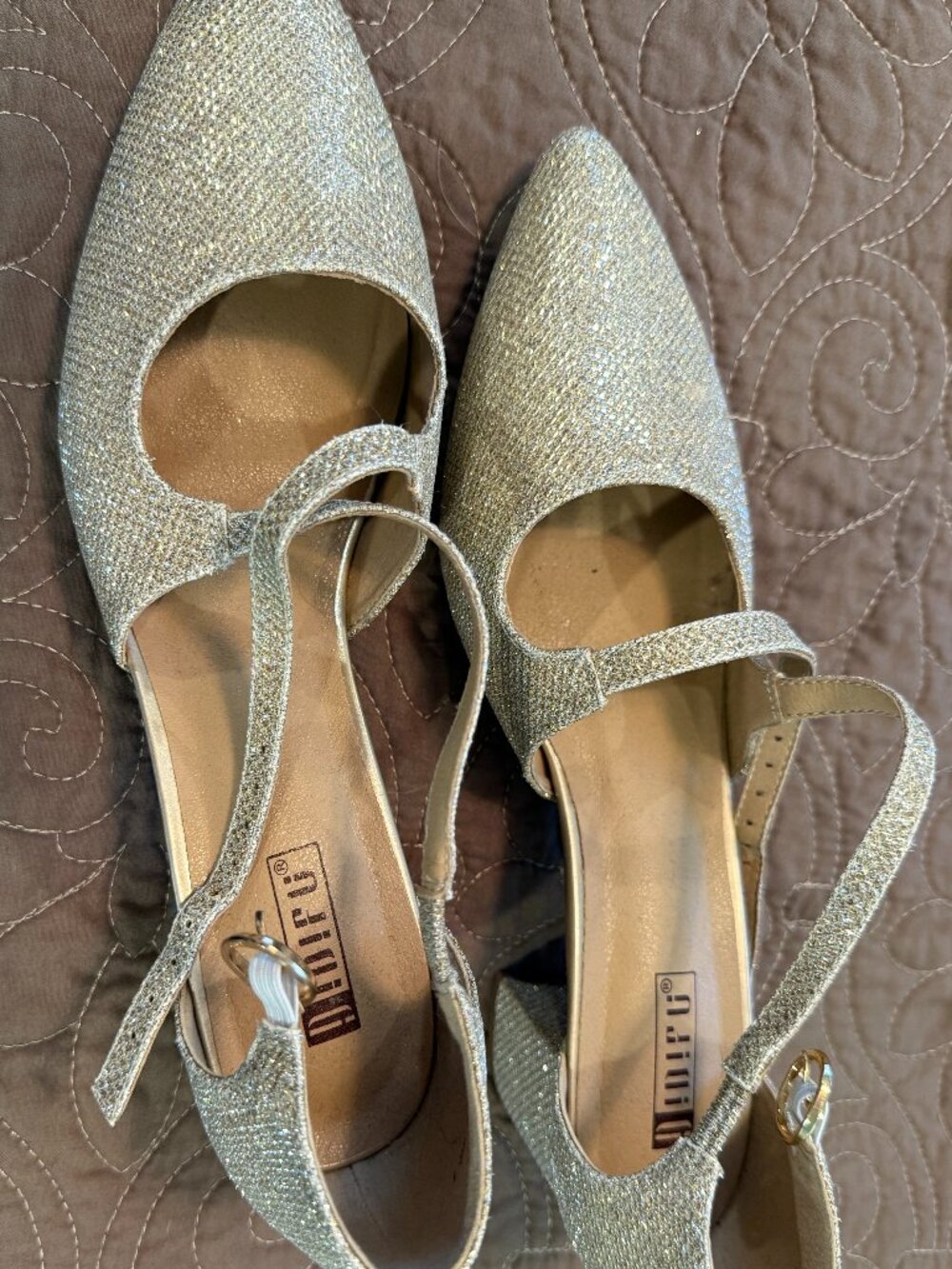 size 7 gold glitter heels